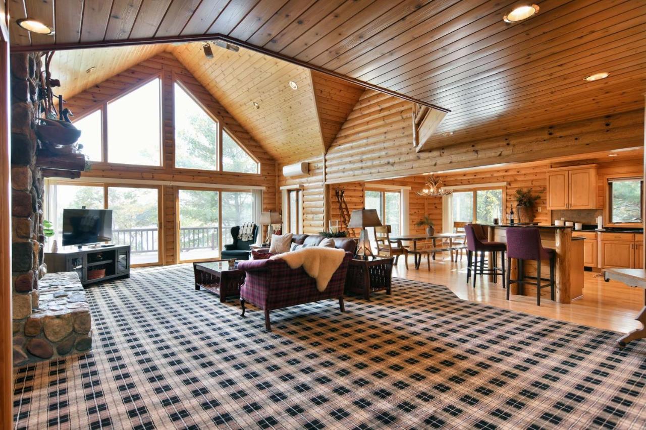 Majestic Moose Lodge Home Cable 外观 照片